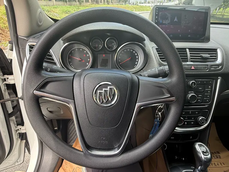 Buick Encore — фото 12