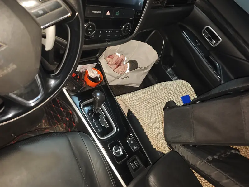 Mitsubishi Outlander — фото 14