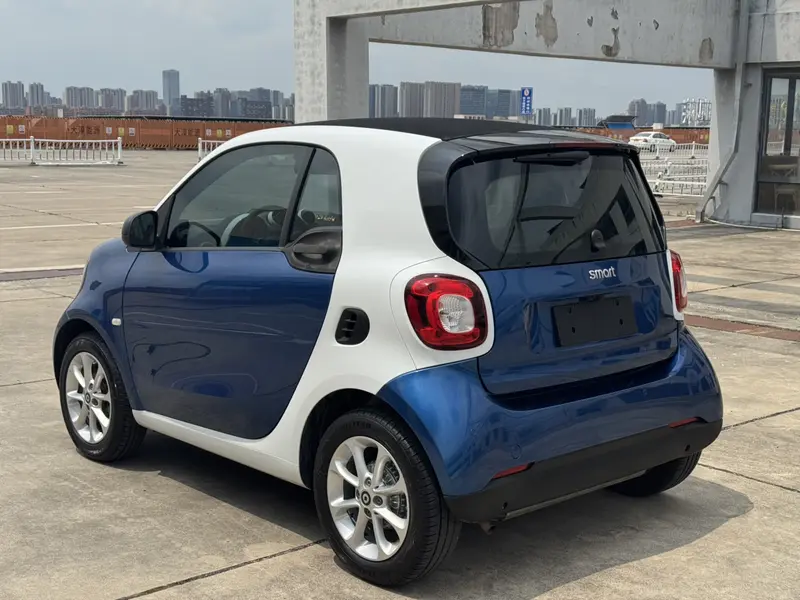smart fortwo — фото 4