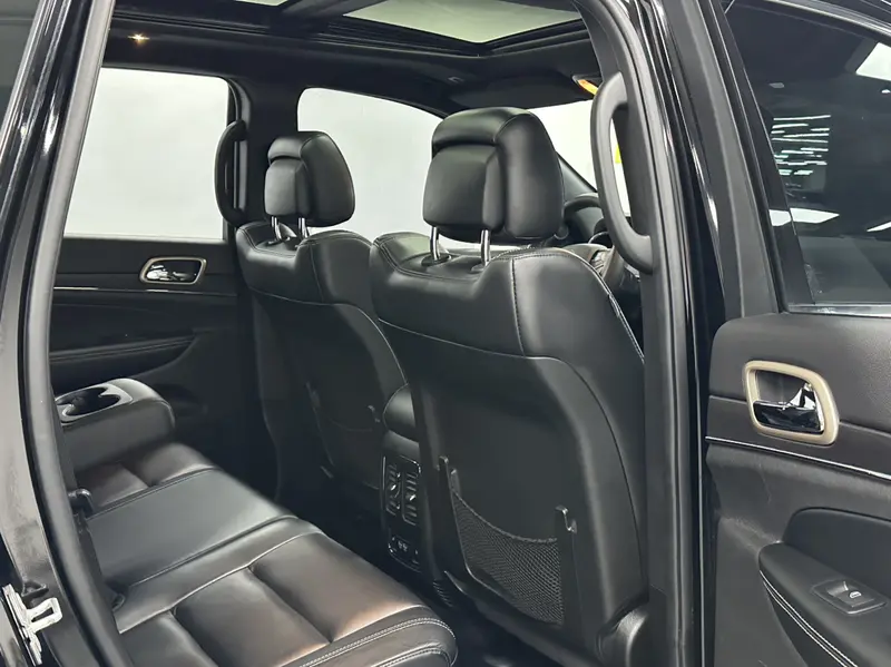 Jeep Grand Cherokee — фото 14