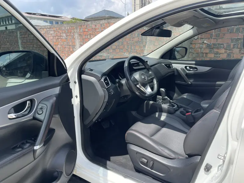 Nissan Qashqai — фото 12