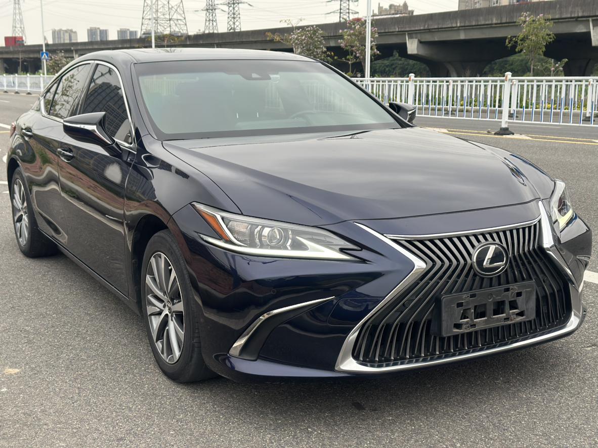 Lexus ES — фотографии объявления, Фото 3