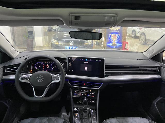 Volkswagen Sagitar id 4392290 из Китая 16