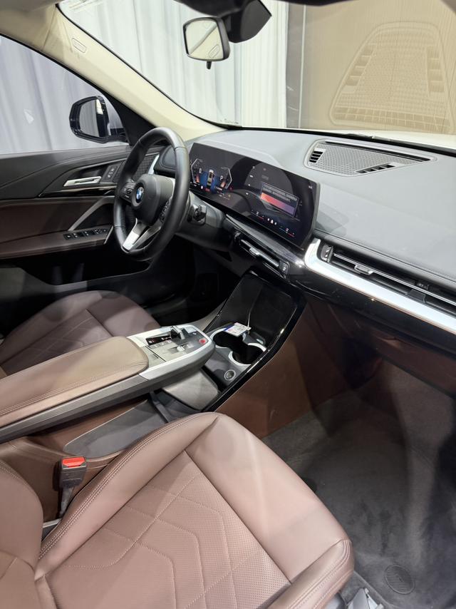 BMW X1 id 4387262 из Китая 10
