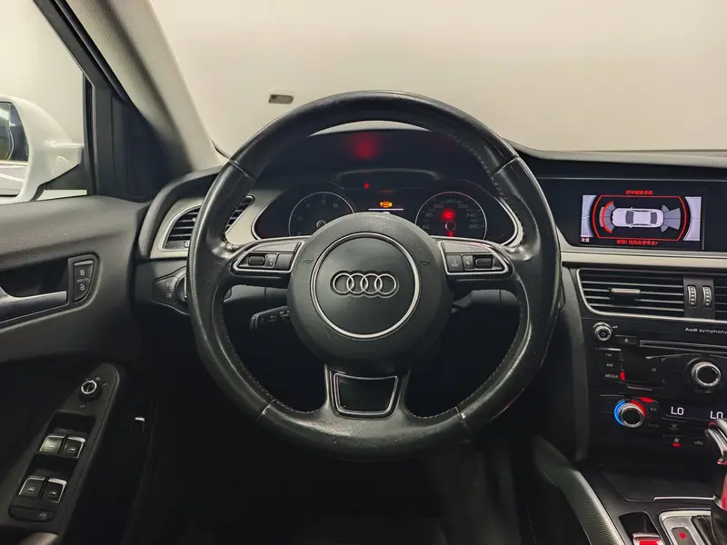 Audi A4L 35 TFSI автомат стандарт — фото 16