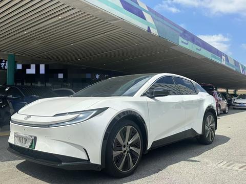Toyota bZ5