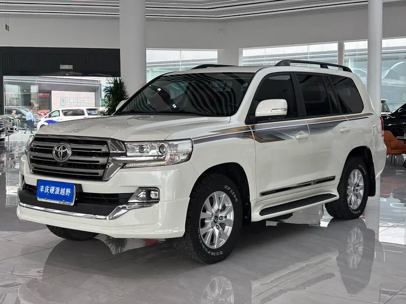 Toyota Land Cruiser 4.0 L AT 4 WD 7