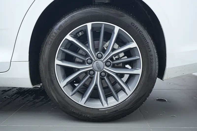 Geely Preface — фото 11