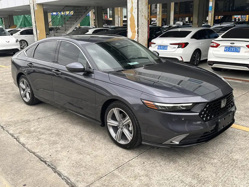 Honda Accord — фото 3
