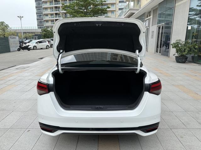 Nissan Xuan Yi id 4387446 из Китая 8