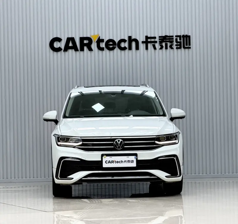 Volkswagen Tiguan L — фото 2