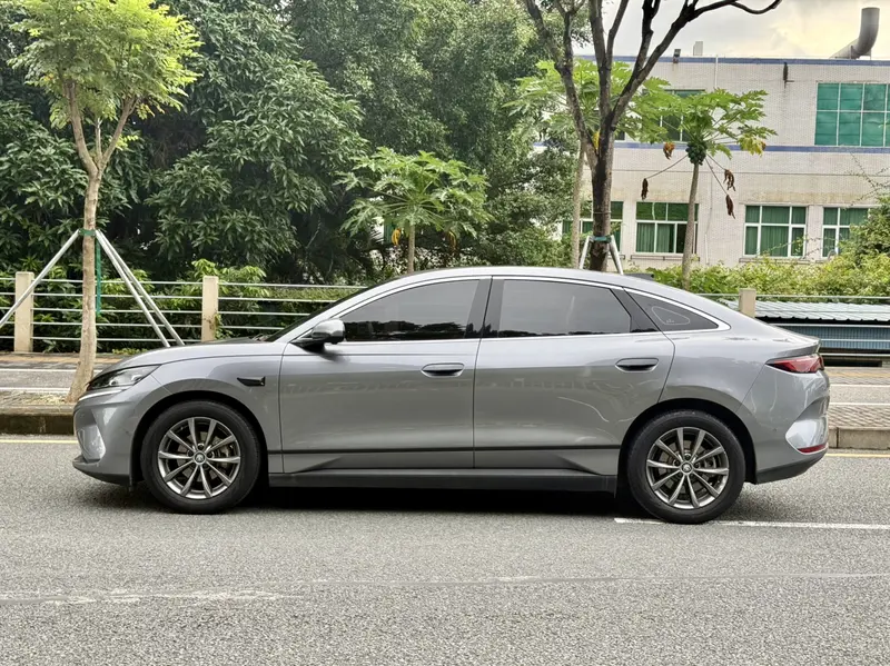 BYD Qin L — фото 4