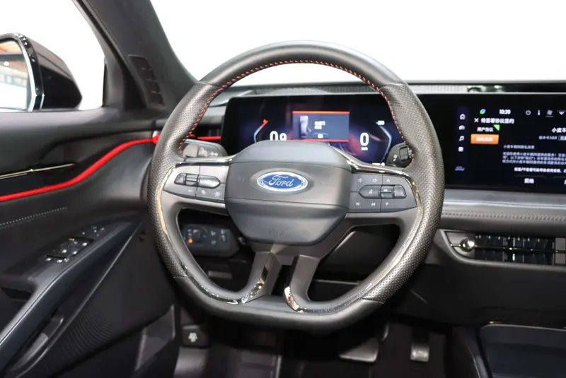 Ford EVOS Eco Boost 245 Sport — фото 10