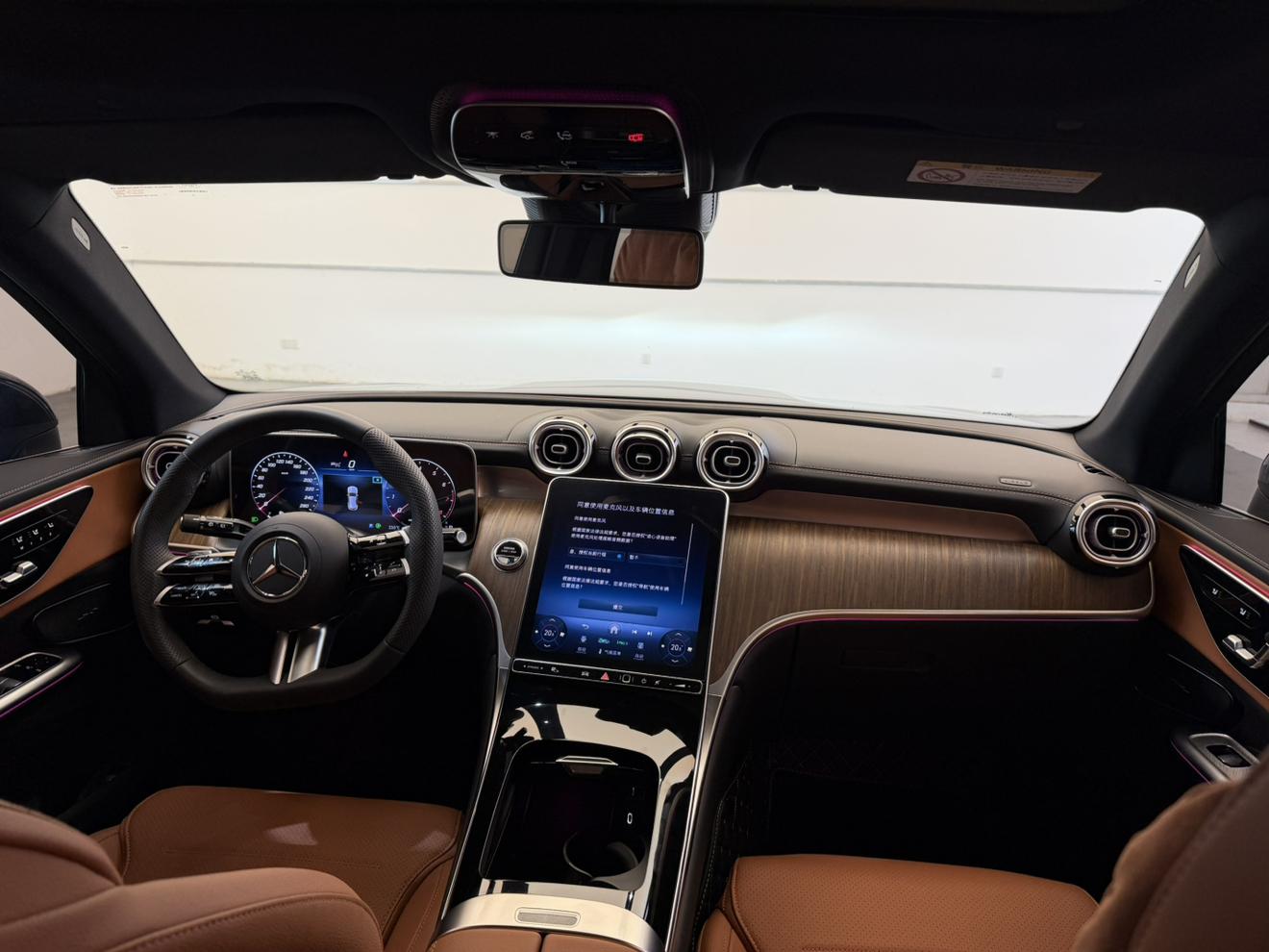 Mercedes-Benz GLC: фотография 18 из 18