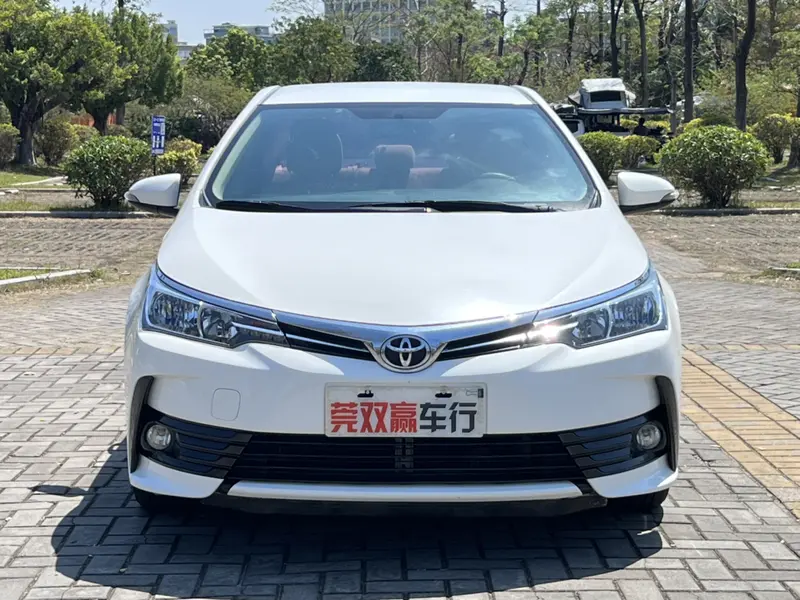 Toyota Corolla — фото 2