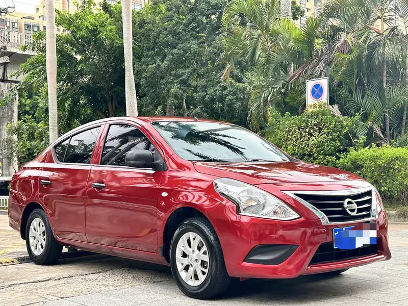 Nissan Sunny — фото 3