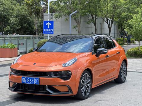 Lynk & Co 02 Hatchback