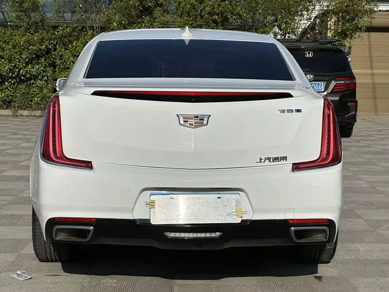 Cadillac XTS — фото 6