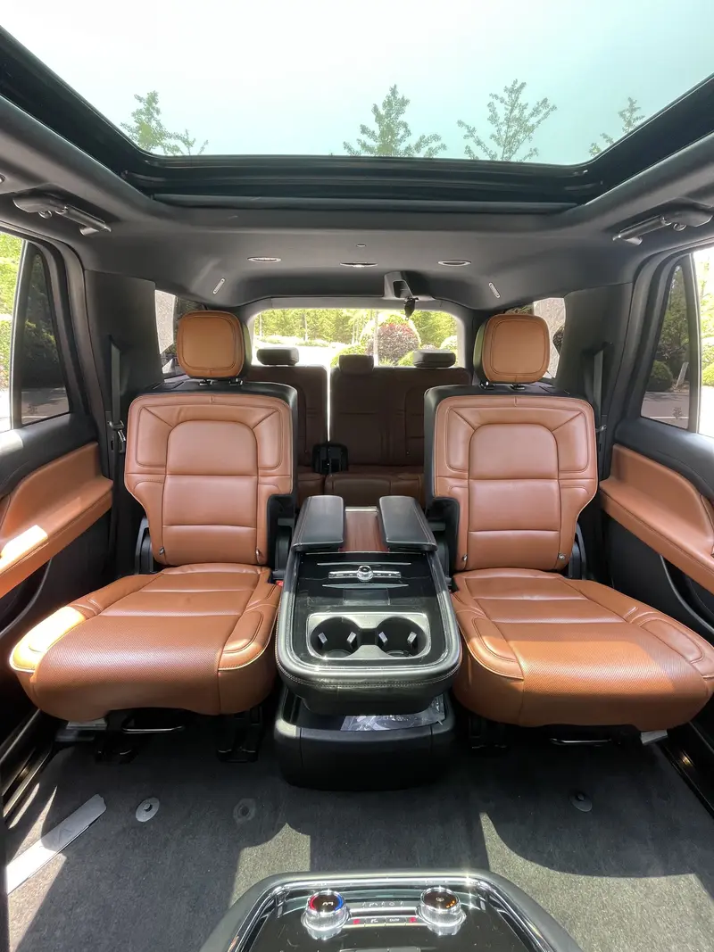 Lincoln Navigator — фото 9