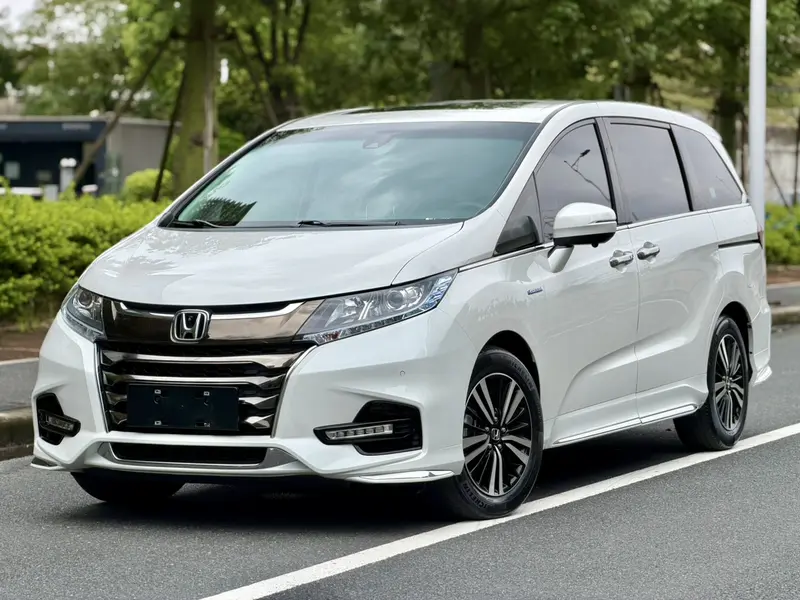 Honda Odyssey — фото 1