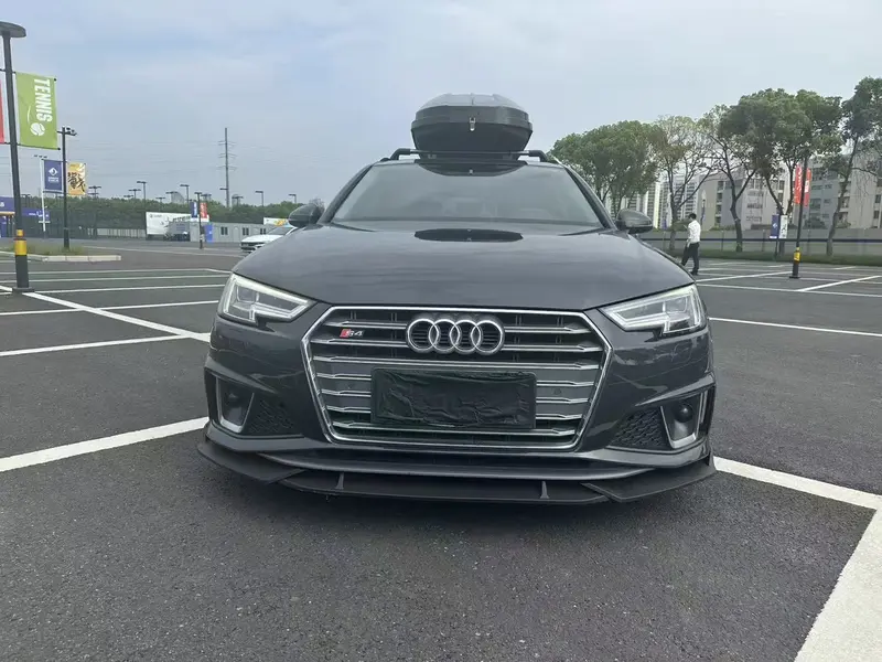 Audi A4 — фото 2