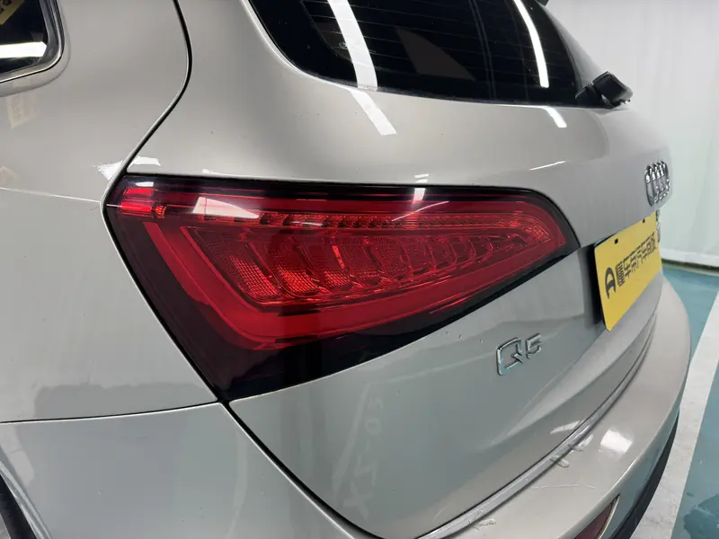 Audi Q5 40 TFSI базовая — фото 10