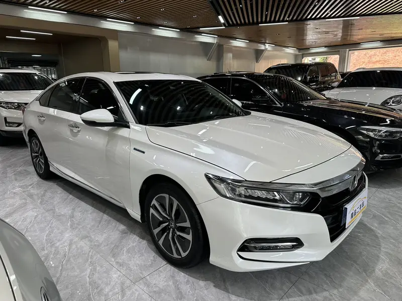 Honda Accord — фото 3