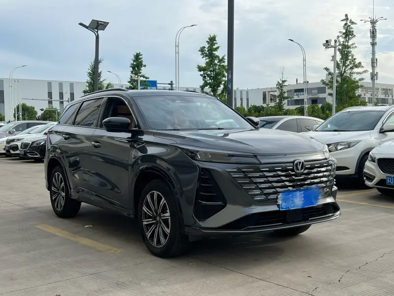 Changan CS75 PLUS — фото 3