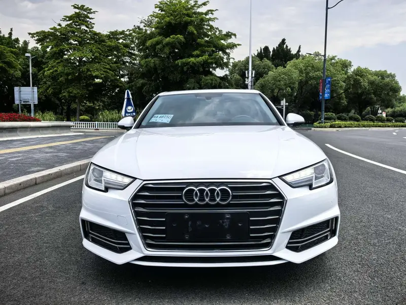 Audi A4L — фото 2