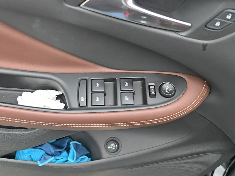 Buick Envision — фото 12