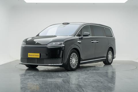 Luxeed V9