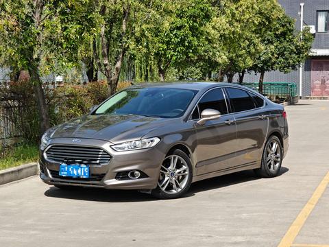 Ford Mondeo 2013 2.0L GTDi200 Fashion