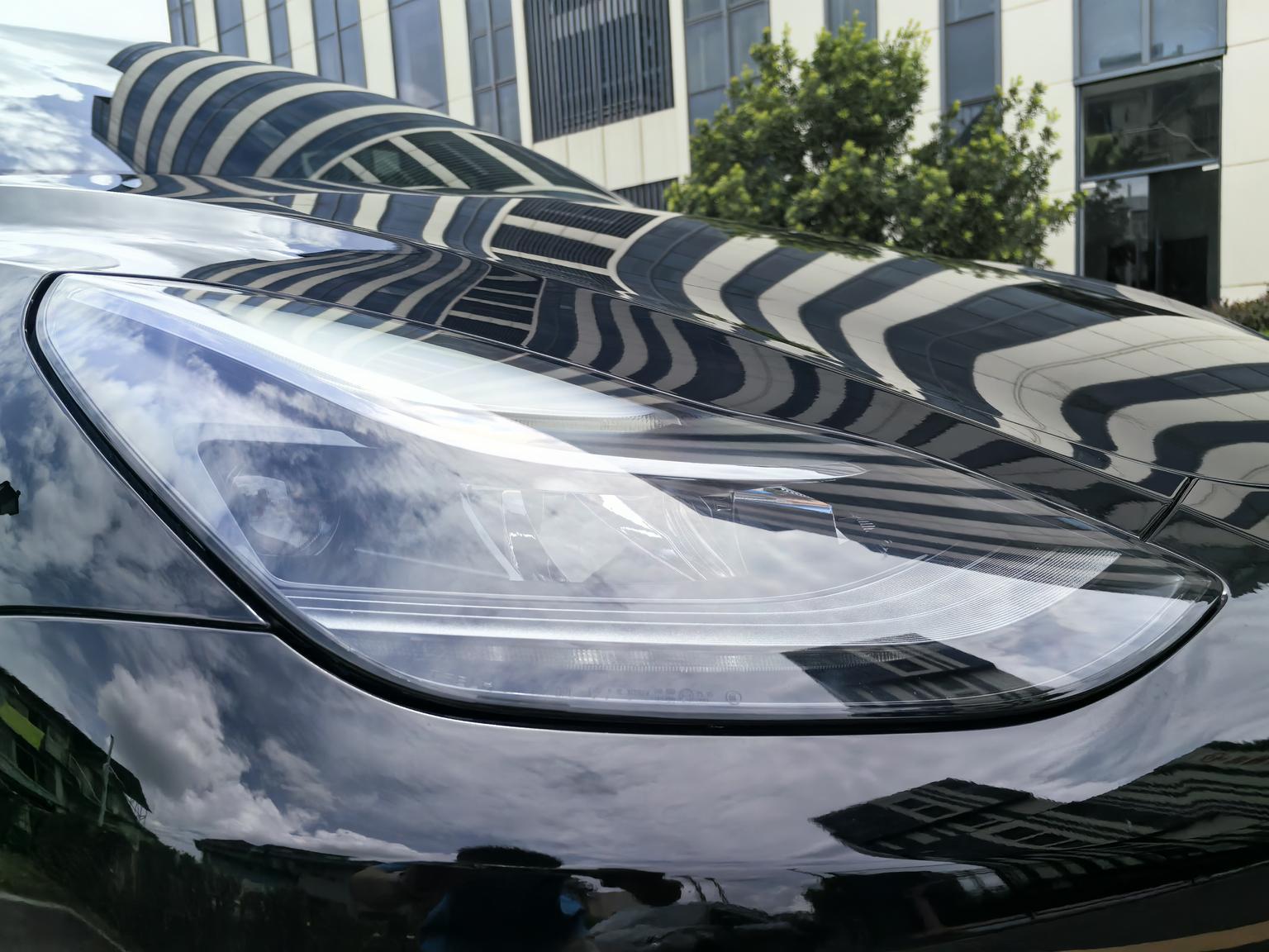 Tesla Model Y: фотография 17 из 18