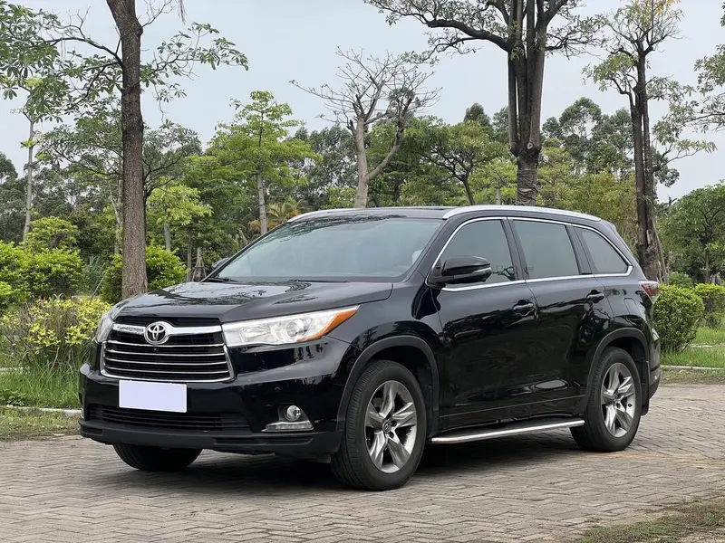 Toyota Highlander 2.0 T 4 WD Luxury 7