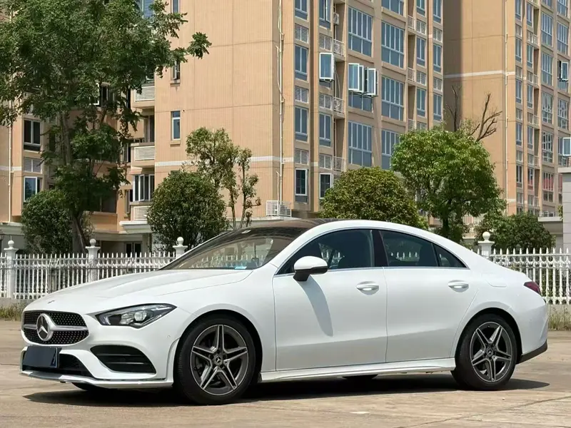 Mercedes-Benz CLA — фото 1