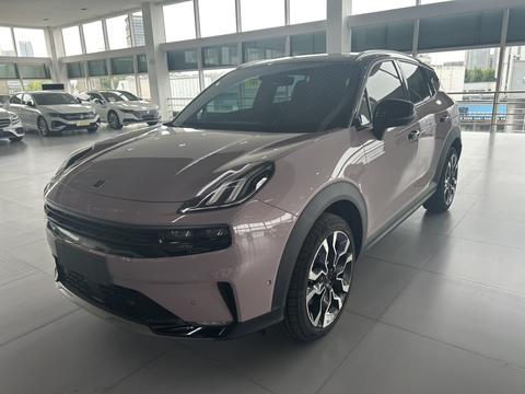 Lynk & Co 06