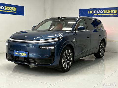 Dongfeng eπ M8