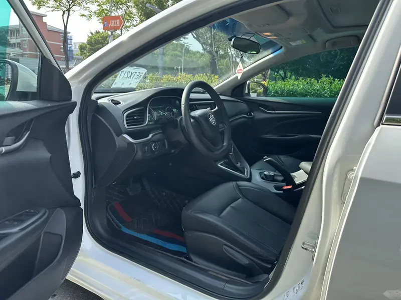 Buick Excelle 1.3T автомат элит — фото 10