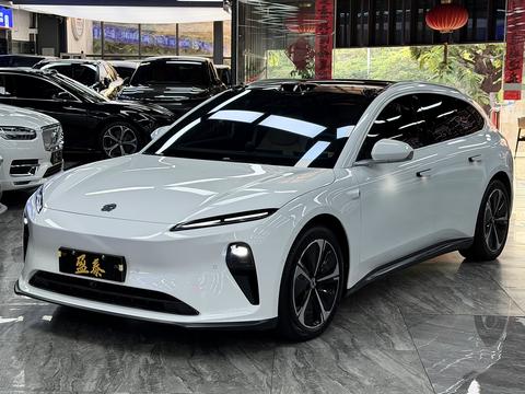 Nio ET5T