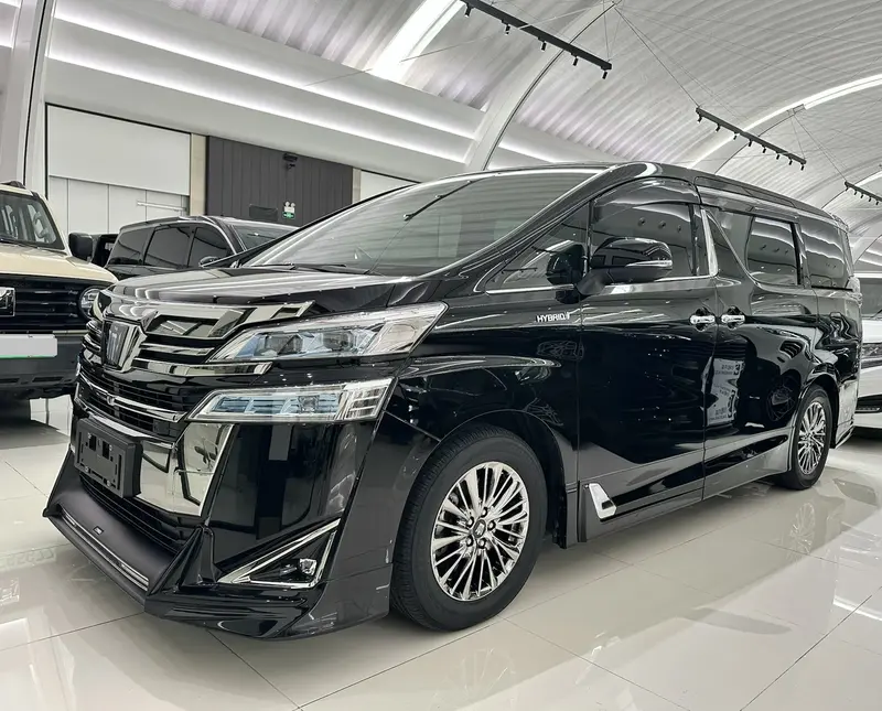 Toyota Vellfire Crown 2.5 L HVUltimate