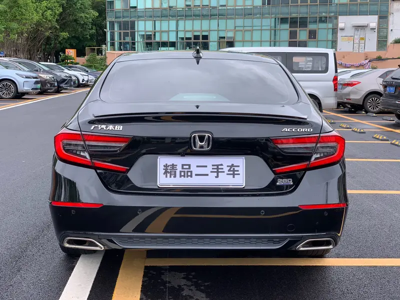 Honda Accord — фото 5