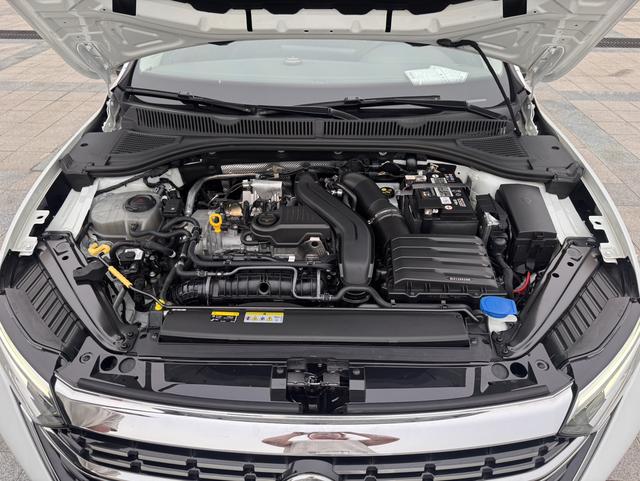 Volkswagen Sagitar id 4392159 из Китая 11