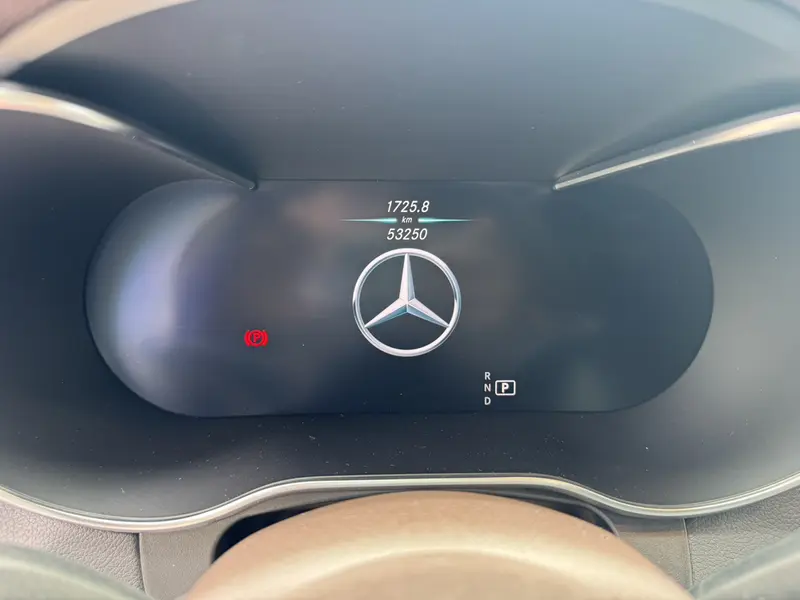 Mercedes-Benz GLC 300 L 4 MAT IC — фото 11