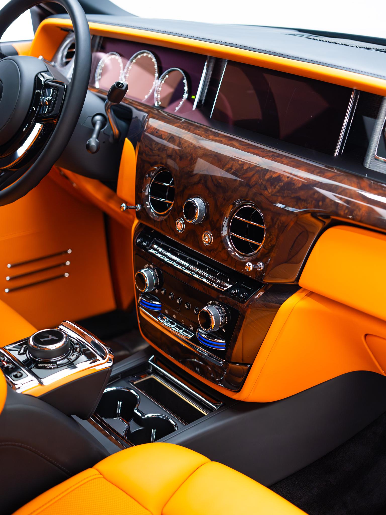 Rolls-Royce Phantom: фотография 17 из 29