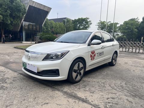 Dongfeng Aeolus E70