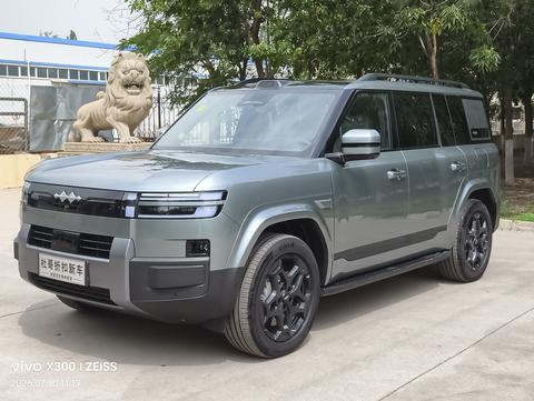 FANGCHENGBAO TAI 7 PHEV