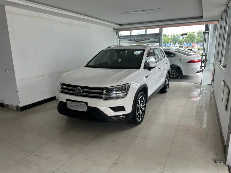 Volkswagen Tharu — фото 1
