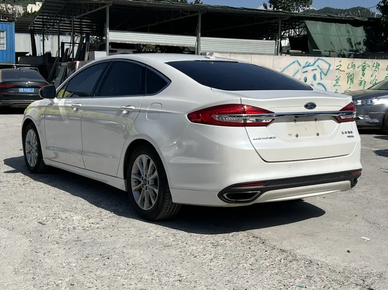 Ford Mondeo рестайлинг EcoBoost 180 стиль — фото 4