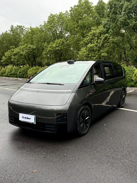 Li Auto MEGA
