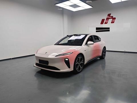 Nio ET5